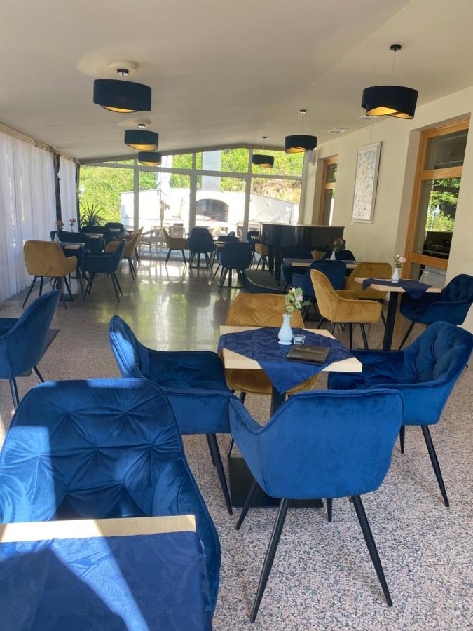 Parkhotel Na Baracke Nova Dubnica Exterior photo